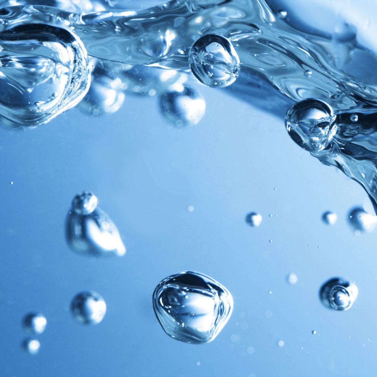 Närbild av vatten och vattenbubblor